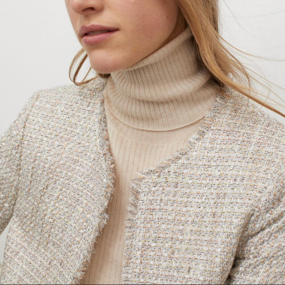 H&M Cream Blazer with Textured Knit Design - Picture 4 of 9